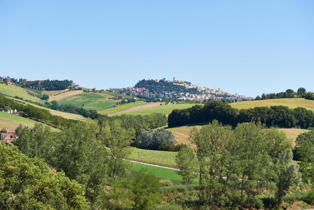 Affitta Camere Il Pettirosso Фермо Экстерьер фото